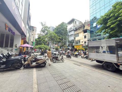 SIÊU PHẨM ĐỂ XÂY TOÀ VĂN PHÒNG | MẶT PHỐ ĐỘI CẤN | 95M2 X 3 TẦNG | MT 5.5M | GIÁ CHÀO BÁN 50 TỶ