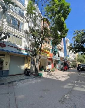 HÀNG HIẾM TRUNG YÊN – PHÂN LÔ VỈA HÈ – THANG MÁY – Ô TÔ TRÁNH KINH DOANH