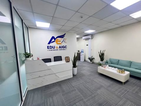 Cho thuê văn phòng 75m ngăn sẵn phòng - Trần Thái Tông - Cầu Giấy