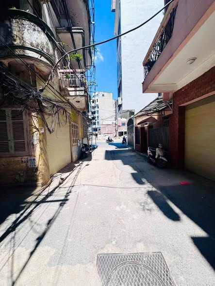 NHÀ NGUYỄN PHÚC LAI – ĐỐNG ĐA | PHÂN LÔ | Ô TÔ TRÁNH | KINH DOANH