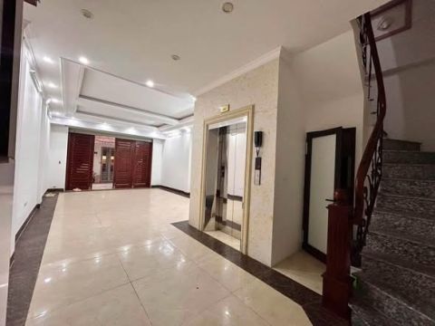 NHÀ ĐẸP HOÀNG CẦU – ĐỐNG ĐA | PHÂN LÔ | Ô TÔ TRÁNH | THANG MÁY | NGÕ THÔNG BÀN CỜ