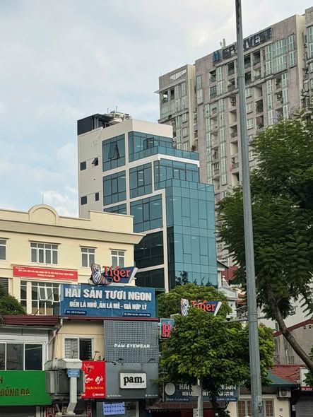 TÒA NHÀ LÔ GÓC – PCCC CỰC ĐẸP ĐỐNG ĐA