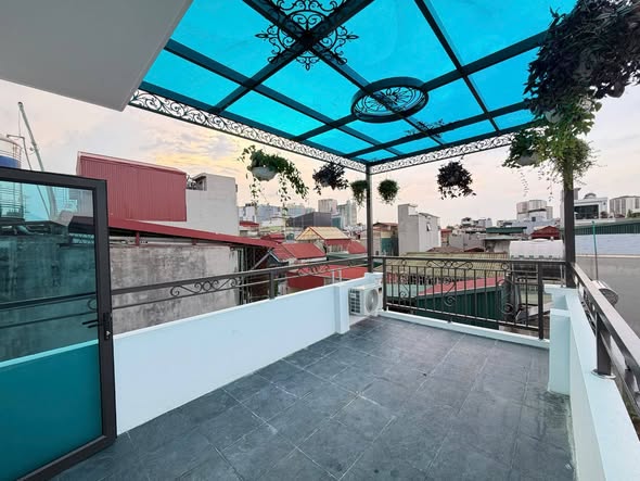 CHO THUÊ NHÀ 5 TẦNG MỚI XÂY – ĐÌNH ĐÔNG, BẠCH MAI - FULL ĐỒ - Ô TÔ ĐỖ CỬA - VỪA Ở VỪA LÀM VĂN PHÒNG