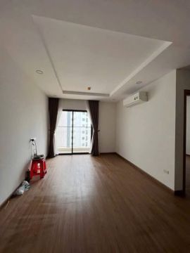 Bán bất động sản Long biên 5.7tỷ