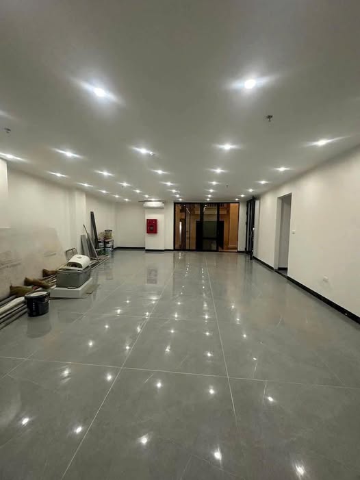 MẶT BẰNG ĐẸP NGUYỄN KHÁNH TOÀN – 70M² – CHỈ 18TR/THÁNG