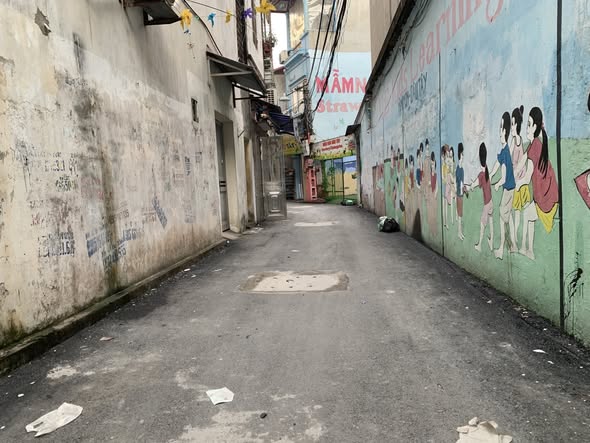 Đất ngách rộng 4m, ô tô 7 chỗ vào đất. Cách Lê Trọng Tấn 15m, ở, kinh doanh văn phòng
