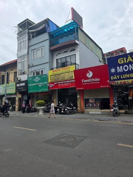 Chỉ 3.tỷ NHÀ ĐẸP BẠCH MAI– 3 TẦNG – FULL ĐỒ CƠ BẢN