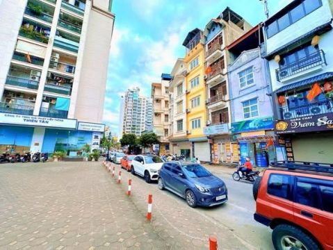 QUÁ HIẾM PHÂN LÔ #TRUNG_KÍNH - 2 MẶT TIỀN ÔTO TRÁNH - KDOANH VÔ ĐỊCH
