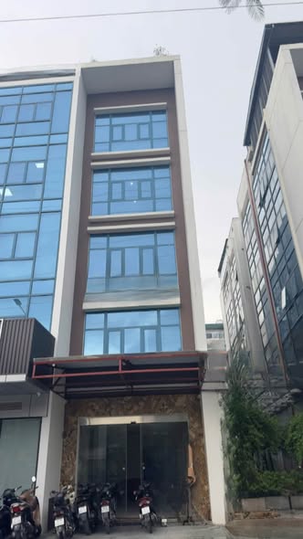 Cho Thuê Nhà Liền Kề 6 Tầng,Lô Góc