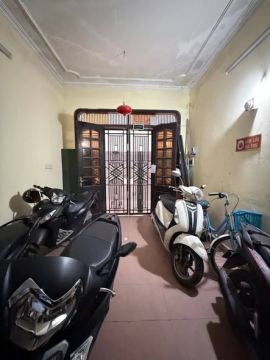 CHỦ CẦN BÁN - GIẢM CHÀO 1 TỶ -  LẠC LONG QUÂN – 5 TẦNG, 8 NGỦ, ĐANG CHO THUÊ – CHỈ 200M RA HỒ TÂY.