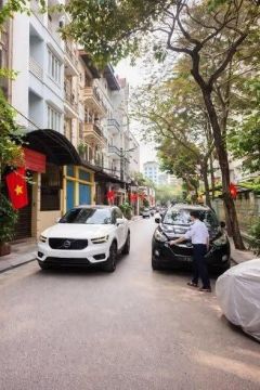 PHÂN LÔ VIP #CẦU_GIẤY – ÔTÔ TRÁNH NHAU – VỈA HÈ KDOANH - GIÁ NGỘP