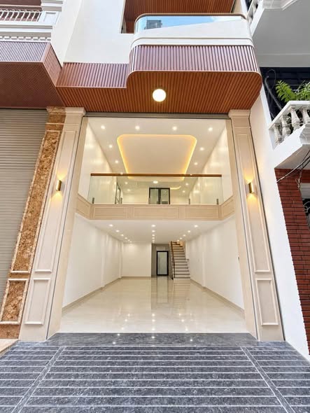 PHÂN LÔ KIM MÃ - CỦA HIẾM BA ĐÌNH - 8 TẦNG THANG MÁY - Ô TÔ TRÁNH ĐỖ - ĐẸP NHƯ CUNG ĐIỆN - 27 TỶ