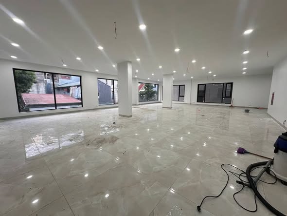 CHO THUÊ MẶT BẰNG VĂN PHÒNG & CỬA HÀNG - PHỐ NGỌC THỤY, LONG BIÊN