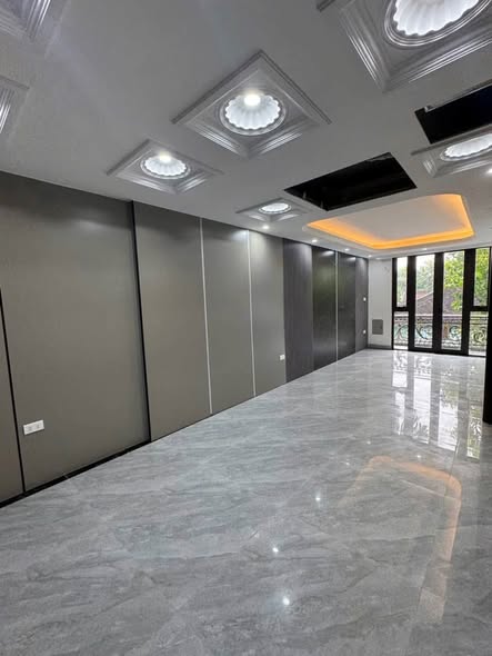 NHÀ ĐẸP PHÚC ĐỒNG – SÀI ĐỒNG – THANG MÁY – Ô TÔ VÀO NHÀ – nhinh? 9TỶ
