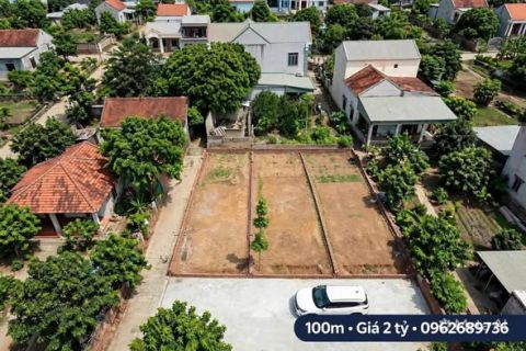 Khác với đất nền vùng ven thông thường, lô đất 150m2 (Mặt tiền 10m) này sở hữu lợi thế thương mại...