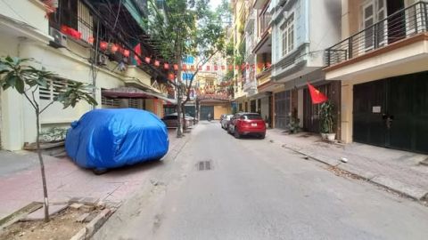 VỊ TRÍ CỰC VIP CẦU GIẤY 55M NHỈNH 3TỶ KHU PHÂN LÔ CÁN BỘ, OTO CHẠY VÒNG QUANH, DỪNG ĐỖ NGÀY ĐÊM, ...