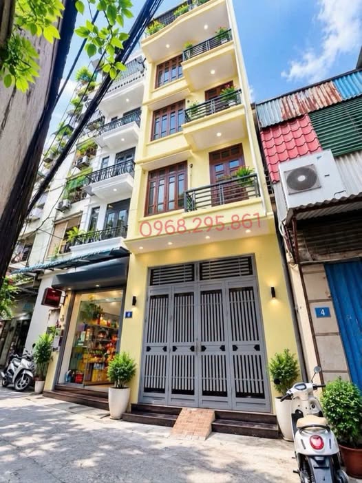 HÀNG HIẾM CẦU GIẤY – TẦM 9 TỶ – NGÕ Ô TÔ KINH DOANH – 3 NHÀ RA PHỐ