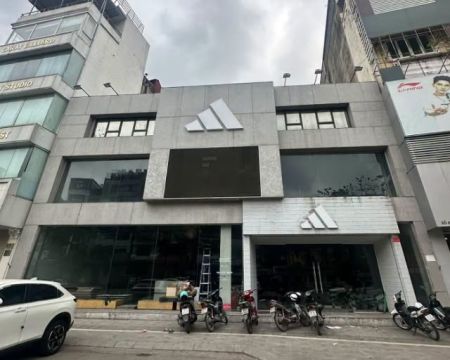 1230m 2 - mt 50m mặt phố Khuất Duy Tiến, Thanh Xuân, cho kd mọi mô hình - giá thuê khoảng 300tr/t...