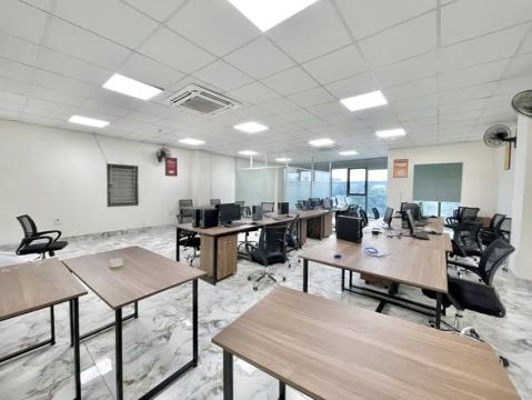 Văn phòng 110m2 siêu rẻ tại Mễ Trì