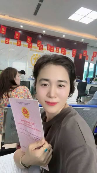 ô tô vào tận đất.