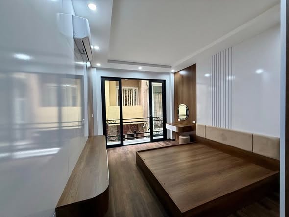 BÁN NHANH CĂN NHÀ SIÊU ĐẸP PHỐ HOÀNG HOA THÁM BA ĐÌNH 8.8 TỶ !!!