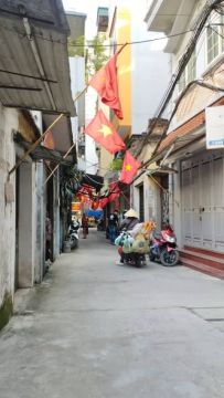 9.6 Tỷ nhà Cầu Giấy ngõ thông kinh doanh phố Nguyễn Khánh Toàn