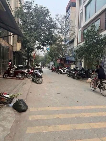 PHÂN LÔ KHU ĐÔ THỊ LINH ĐÀM – 60M² x 5 TẦNG – Ô TÔ VÀO NHÀ – VỈA HÈ RỘNG – HƠN 19 TỶ.