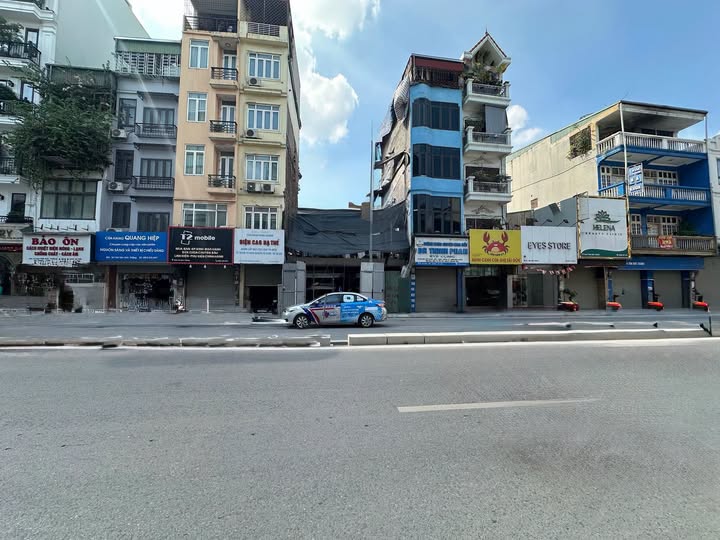 Bán nhà mặt phố Tôn Đức Thắng Đống Đa 7 tầng thang máy vỉa hè ô tô đỗ kinh doanh 65m2 giá 50 tỷ