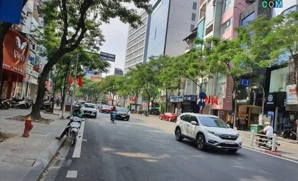13.9 TỶ - BÁN NHÀ THÁI HÀ - 36M2 x 4T - ÔTÔ TRÁNH - ĐỖ CỬA - VỈA HÈ - SỔ VUÔNG.