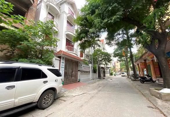 #Trung_Văn - Biệt thự LK 180m² mặt tiền 11m - Đường 3 ô tô tải tránh - Garage - Vỉa hè đá bóng - ...