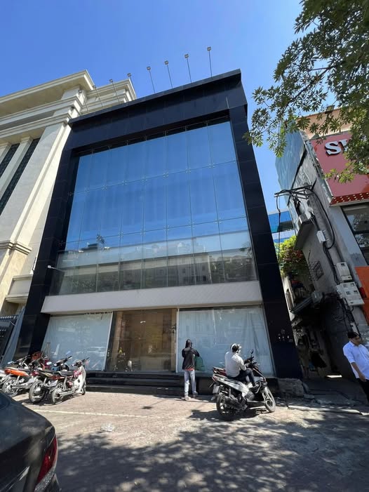 CHO THUÊ MBKD NGUYÊN CĂN MẶT PHỐ NGUYỄN THÁI HỌC- HÀ NỘI.