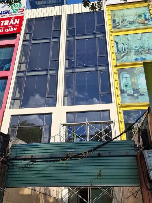 Vị trí đẹp đến mức đi qua khó mà không nhìn