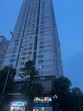 CHỈ HƠN 6 TỶ -  CHUNG CƯ HH THÁI HÀ – VIEW HỒ CỰC CHILL -  TẦNG ĐẸP -  2 PHÒNG NGỦ.