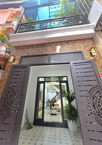 LINH ĐÀM – HOÀNG LIỆT | Ô TÔ ĐỖ CỬA – NHÀ ĐẸP – XÁCH ĐỒ VỀ Ở NGAY