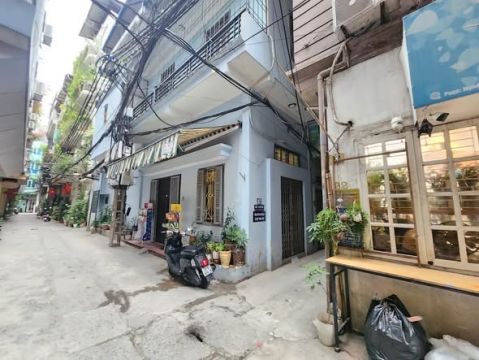 Tại sao lại ngon thía ... Núi Trúc - 52m - 8 tầng - 4m MT - 15tỷ5 - Dòng $$$ >1 tỏi /năm