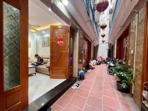 Bán nhà Cổ Nhuế, mặt tiền 3.̀5m, 33m², 5 tầng – 7 tỷ
