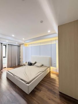 Bán nhà 10,68 tỷ đường Hoàng Hoa Thám Ba Đình 10 mét thẳng ra phố, gần ô tô
