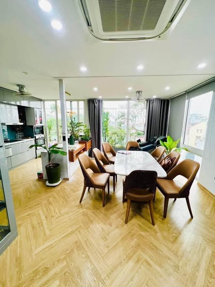 Bán toà nhà ở kết hợp CHDV cao cấp tại Đội Cấn - Ba Đình - 84m2 - Oto vào nhà - 8 tầng thang máy