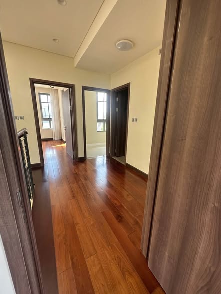 E CÒN SẴN QUỸ CĂN CHO THUÊ TẠI THE MANOR CENTRAL PARK Nguyễn xiển