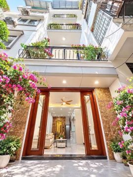 TRUNG TÂM HAI BÀ TRƯNG – 5 TẦNG – THANG MÁY – SÂN RIÊNG – NHỈNH 12 TỶ