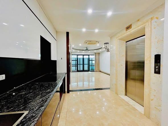 Bán nhà 4 tầng MP Trung tâm quận Đống Đa