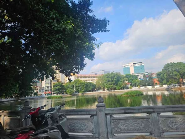 CỰC HIẾM TẦM GIÁ 3 TỶ – LÕI HAI BÀ TRƯNG - NHÀ ĐẸP HƯƠNG VIÊN - THỌ LÃO – SÁT HỒ – Ô TÔ CÁCH 5M