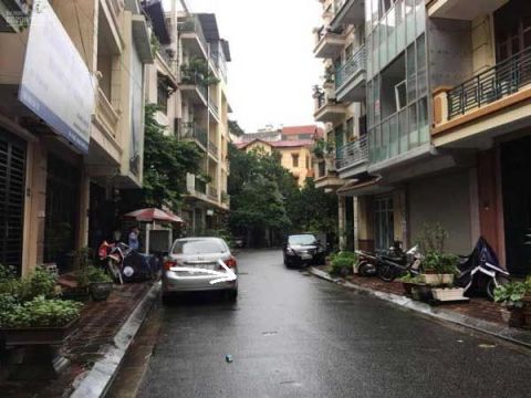 Hơn 10ty có nhà phố TRƯƠNG ĐỊNH 55m x 6 tầng, thang máy, gần đường ô tô tránh.