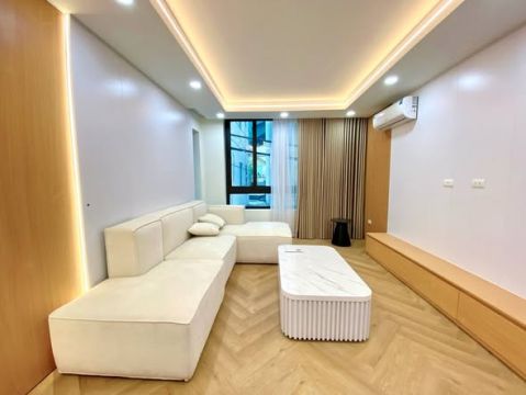 Giảm sốc gần 2 tỏi chỉ còn 13,9 tỷ cho căn nhà tại phố Mỹ Đình 55m x 4T, thang máy, đường thông ô...