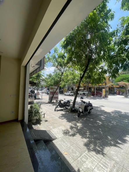 Cho thuê nhà liền kề 5 tầng,Lô Góc