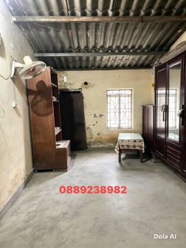 Hơn 5 tỷ cho cái mảnh đất 40/43m2 sát Vin Giảng Võ thì còn đàm giá cái quái gì nữa. Mang tiền đến...