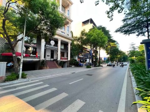 SIÊU PHẨM 7 TẦNG THANG MÁY - LẠC LONG QUÂN - TÂY HỒ - NGÕ THÔNG - Ô TÔ - 20M RA PHỐ - KINH DOANH ...