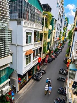 MẶT PHỐ NGAY HÀNG BÔNG,KINH DOANH BẤT CHẤP CÁC