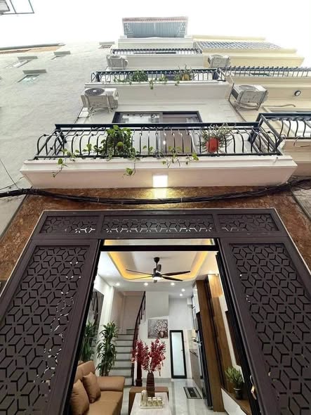 BÁN NHÀ ĐỊNH CÔNG THƯỢNG – 7,95 TỶ