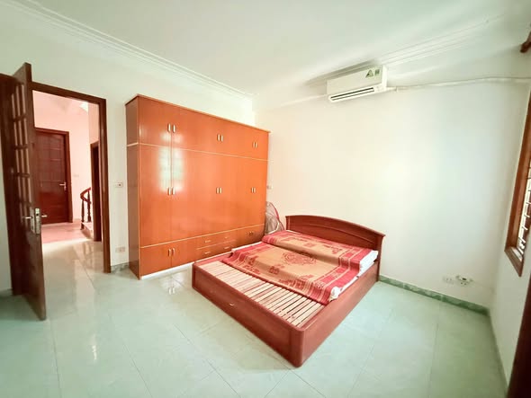 Cho thuê nhà nguyên căn tại nhà ngõ 18 Định Công Thượng Hoàng Mai